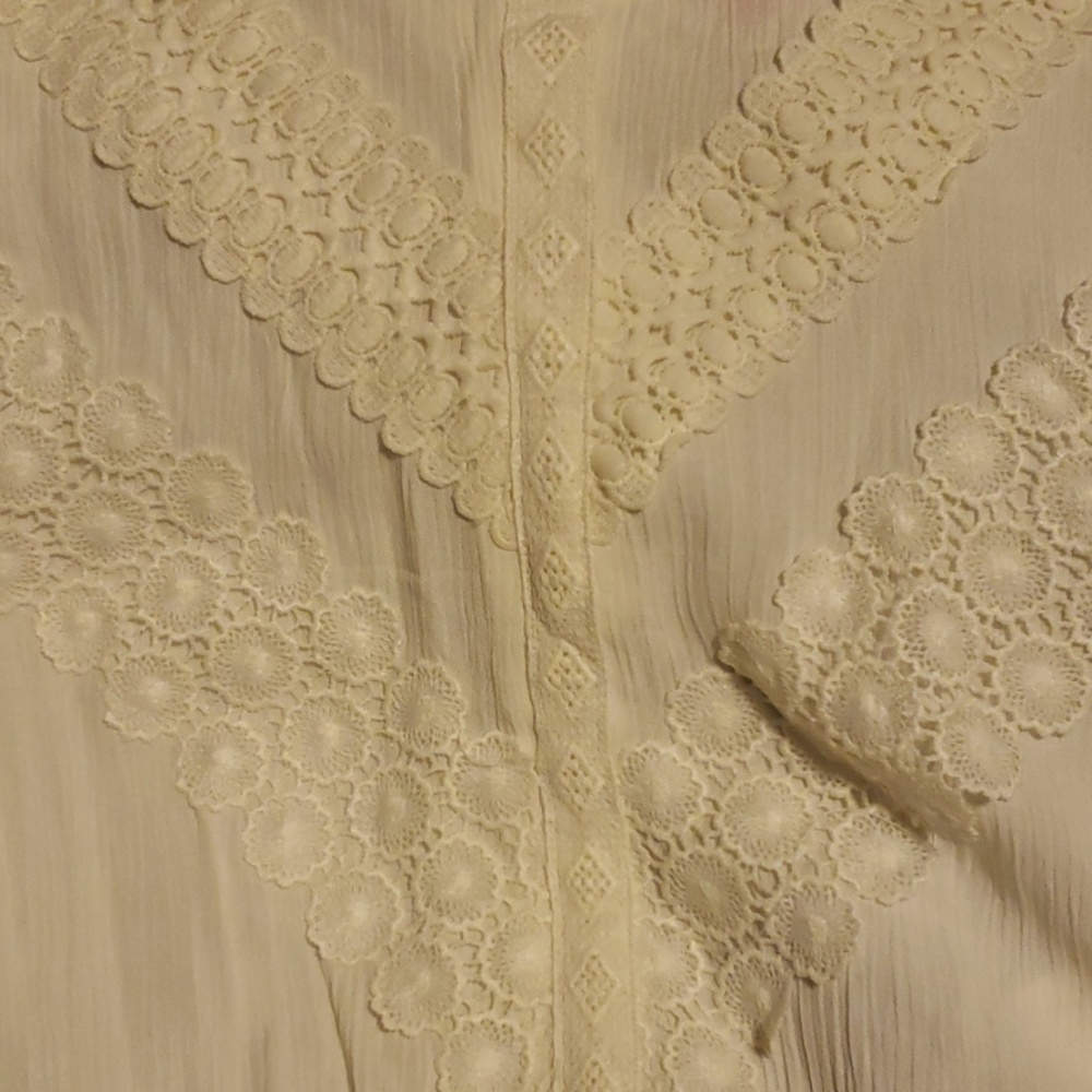 Ivory shirt - Picture 2 of 4